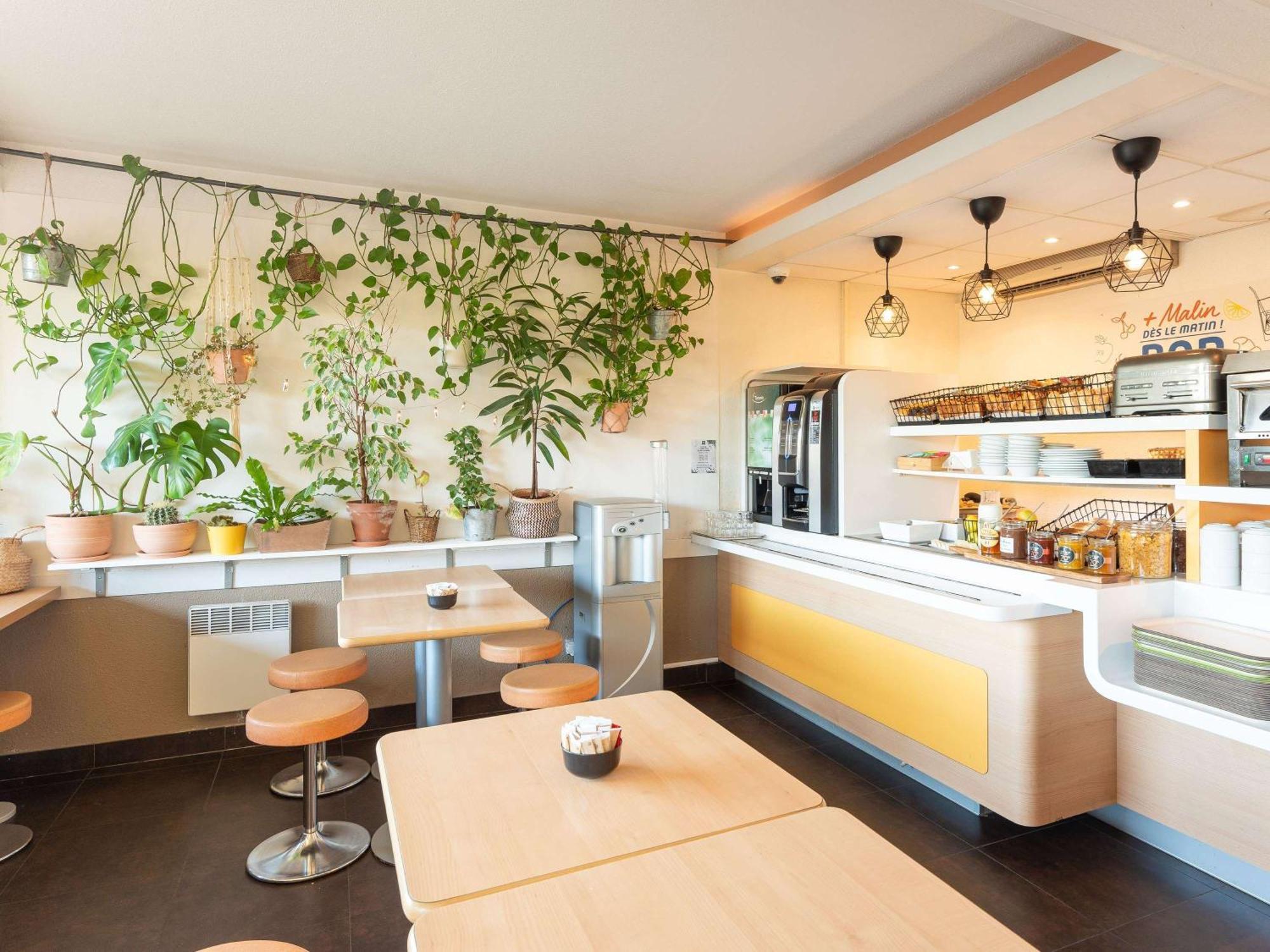 Ibis Budget Macon Nord Exterior foto